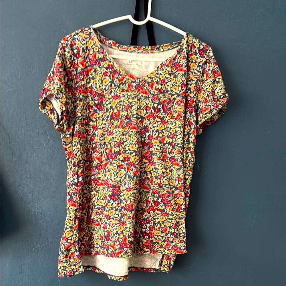 J. Jill Red and Cream Graphic Short Sleeve Tee